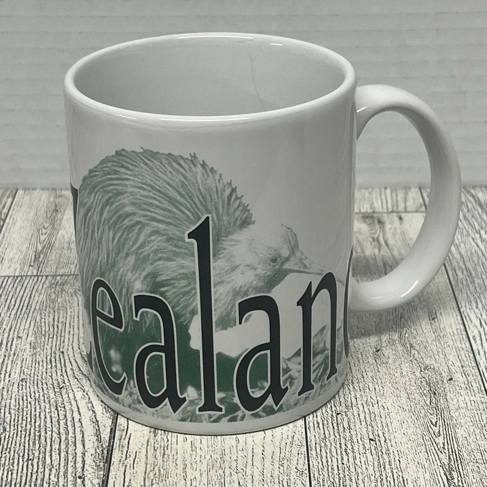 Vintage 2004 Starbucks City Mug Collector Series New Zealand Kiwi Bird 16 oz